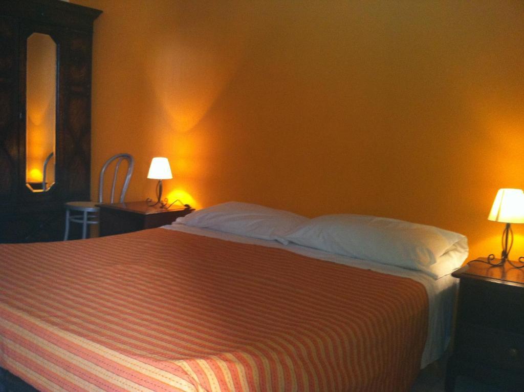 Hotel Bellini CTA Room photo